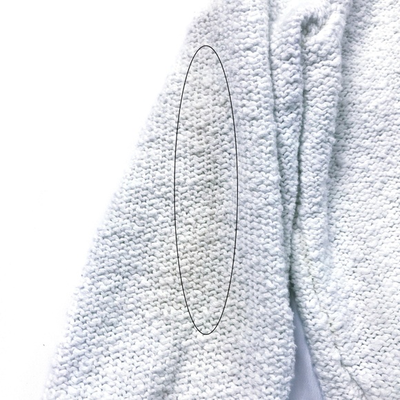 H & M ~ Cropped Sweater ~ 1/3 zippered back - Picture 4 of 6